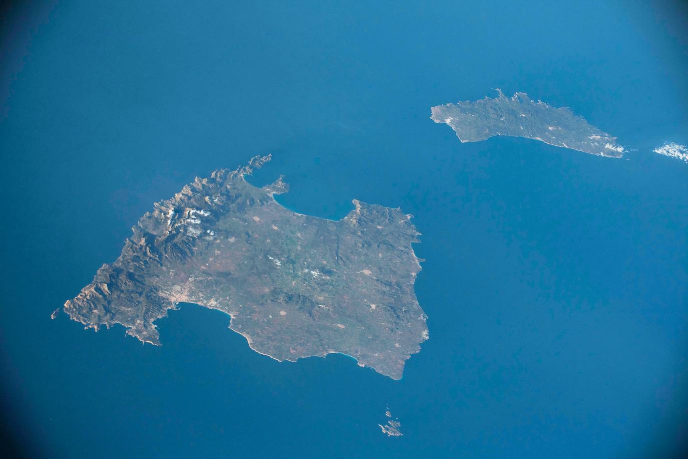 Astronauts Capture Rare Shots Of The Valencian Coastline From Space   S2 